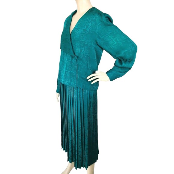 Vintage 80s Sakowitz 100% Silk Paisley Brocade Pleated Skirt & Blouse Dress Set - Picture 2 of 6